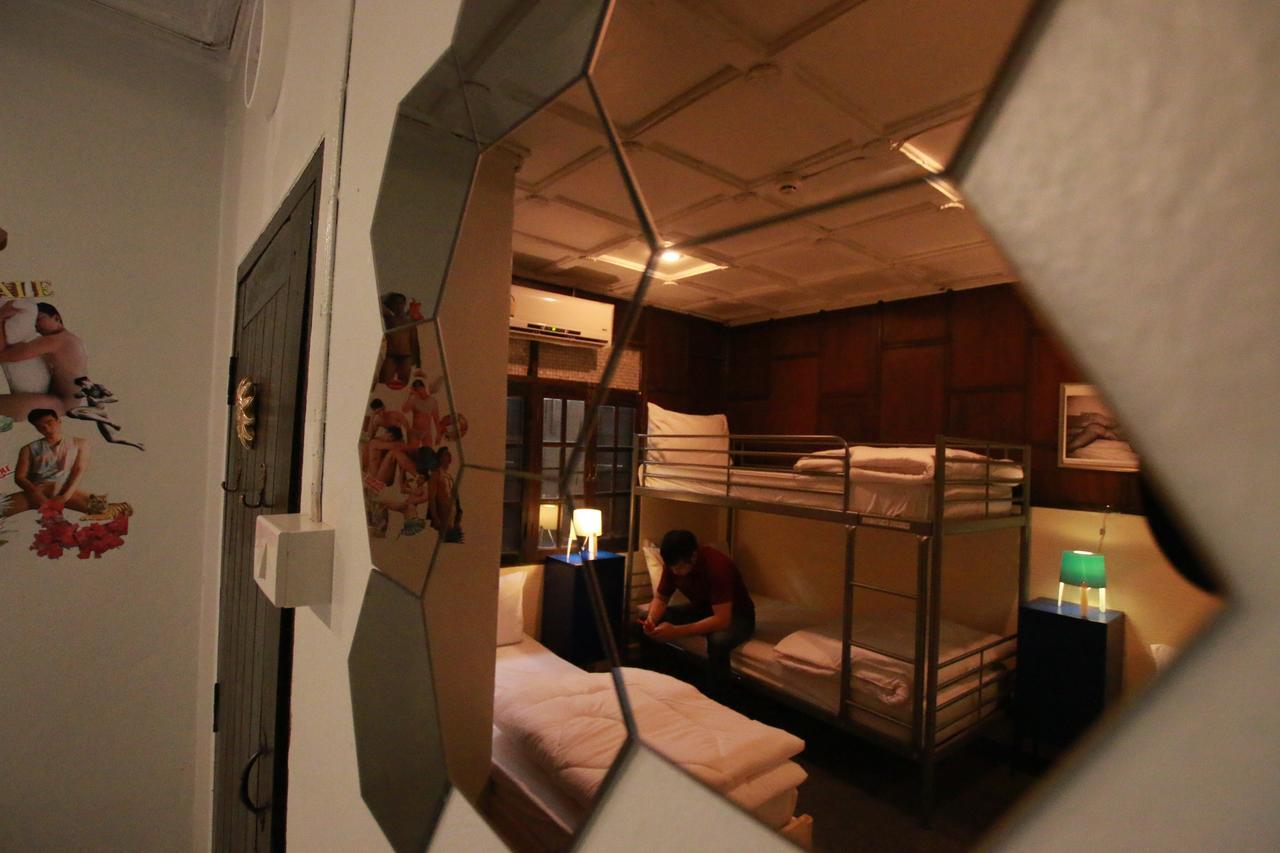 Club One Seven Gaymen Chiang Mai Hotel Exterior foto